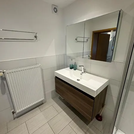 Schoene 2-zi-whg Kueche Bad Terrasse Parken * Heusenstamm