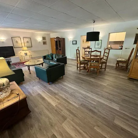 Schoene 2-zi-whg Kueche Bad Terrasse Parken Apartamento Heusenstamm