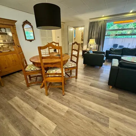 Schoene 2-zi-whg Kueche Bad Terrasse Parken