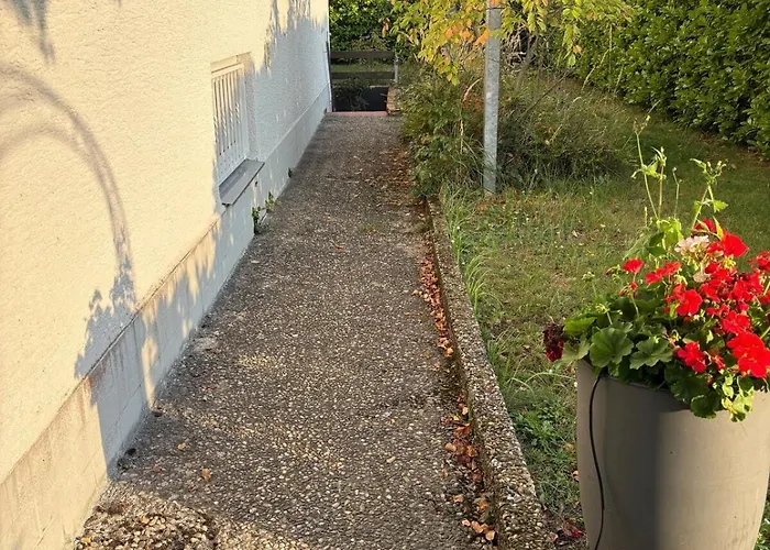 Apartamento Schoene 2-zi-whg Kueche Bad Terrasse Parken