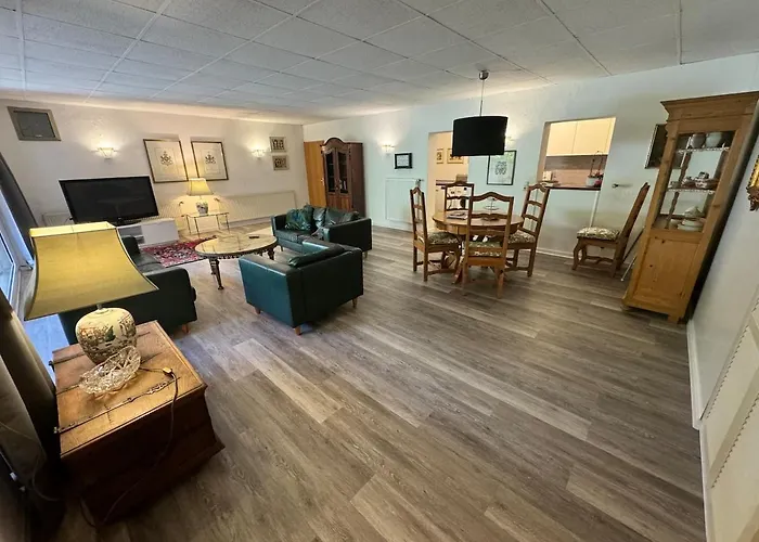 Schoene 2-zi-whg Kueche Bad Terrasse Parken Apartamento Heusenstamm