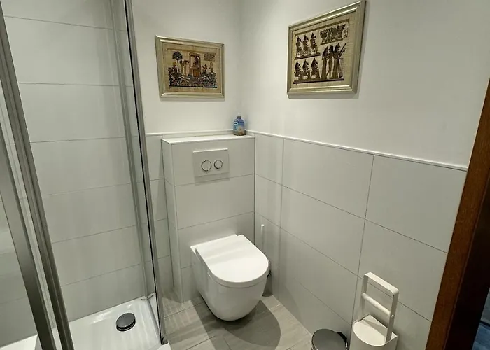 Apartmán Schoene 2-zi-whg Kueche Bad Terrasse Parken